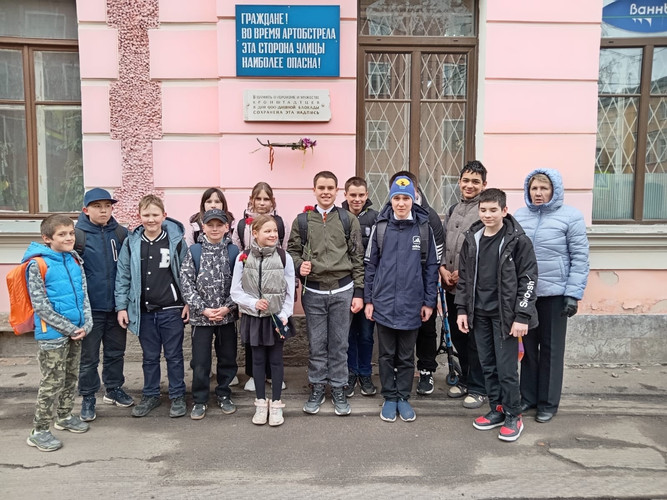 Возложение цветов к местам воинской славы Кронштадта в честь Дня Победы