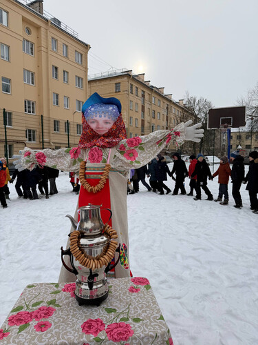 В ГБОУ школе №676 с размахом отметили Широкую Масленицу